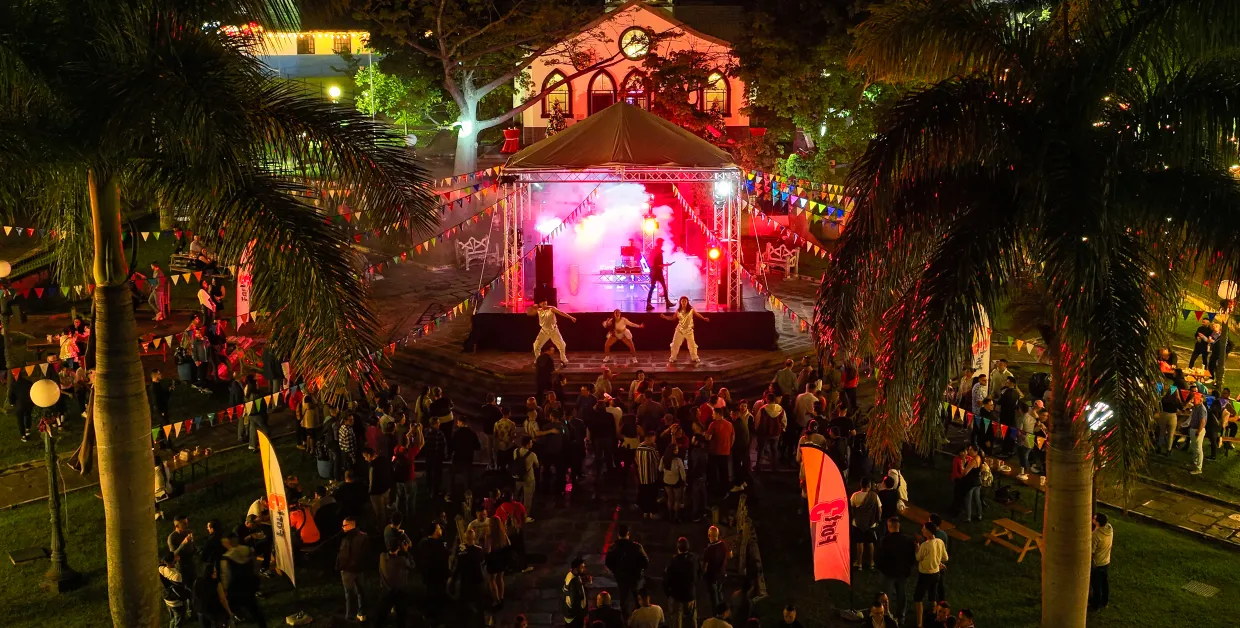 Banner contanos de tu evento