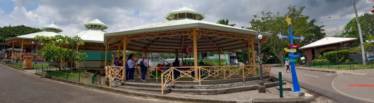 Abejones at Parque Diversiones